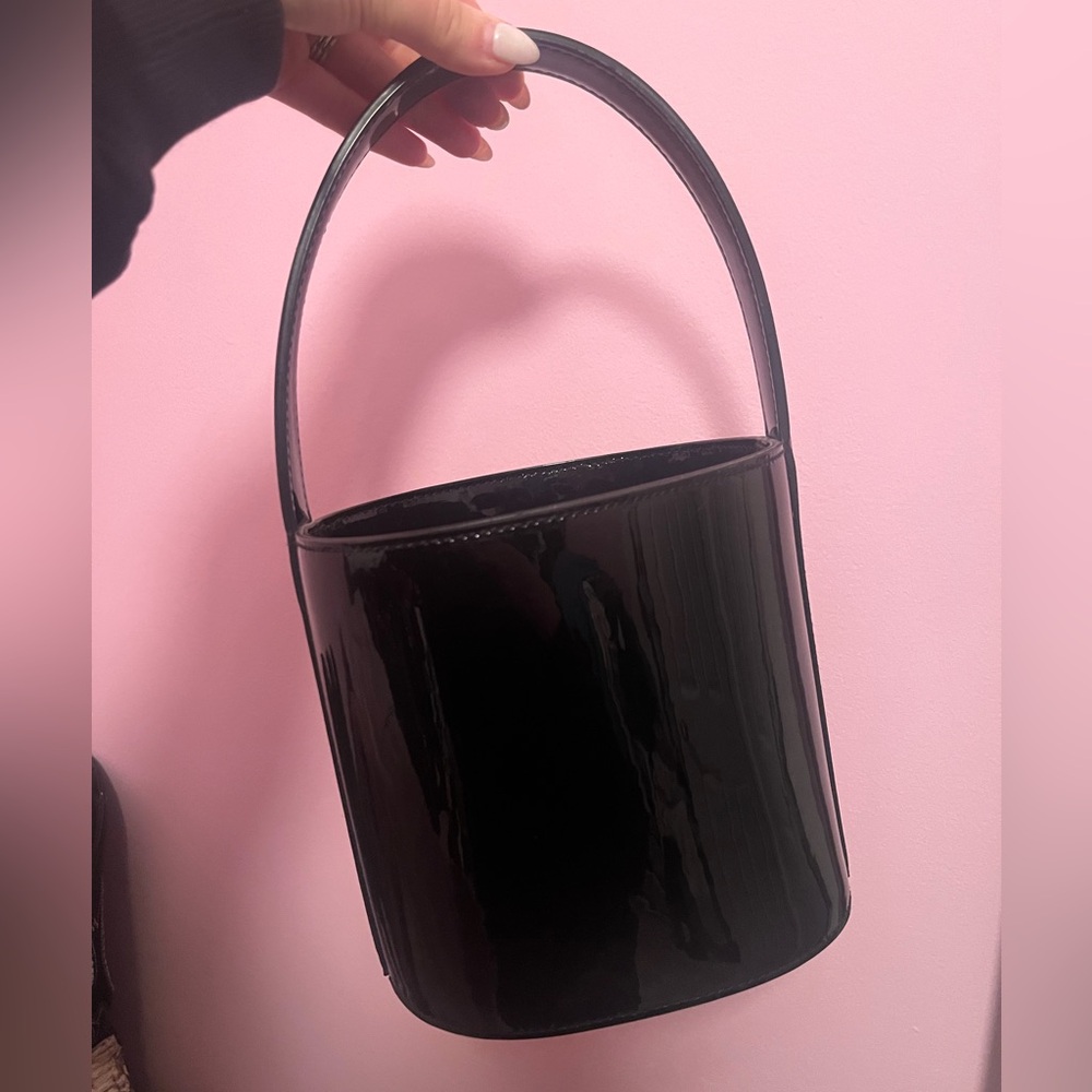 Staud black Bisset patent leather bucket bag - Picture 3 of 7